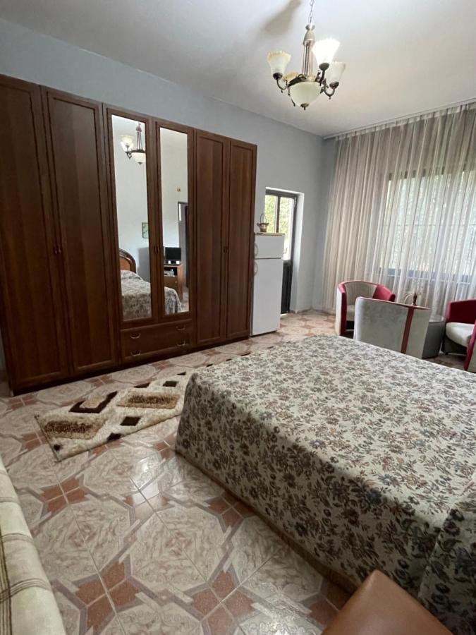 Vila Briart Apartment ดูร์เรส ภายนอก รูปภาพ