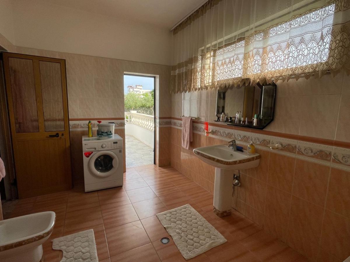Vila Briart Apartment ดูร์เรส ภายนอก รูปภาพ