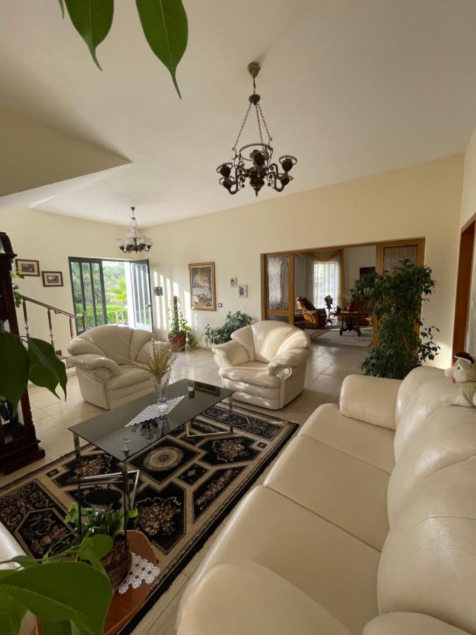 Vila Briart Apartment ดูร์เรส ภายนอก รูปภาพ