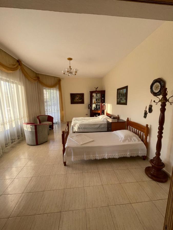 Vila Briart Apartment ดูร์เรส ภายนอก รูปภาพ