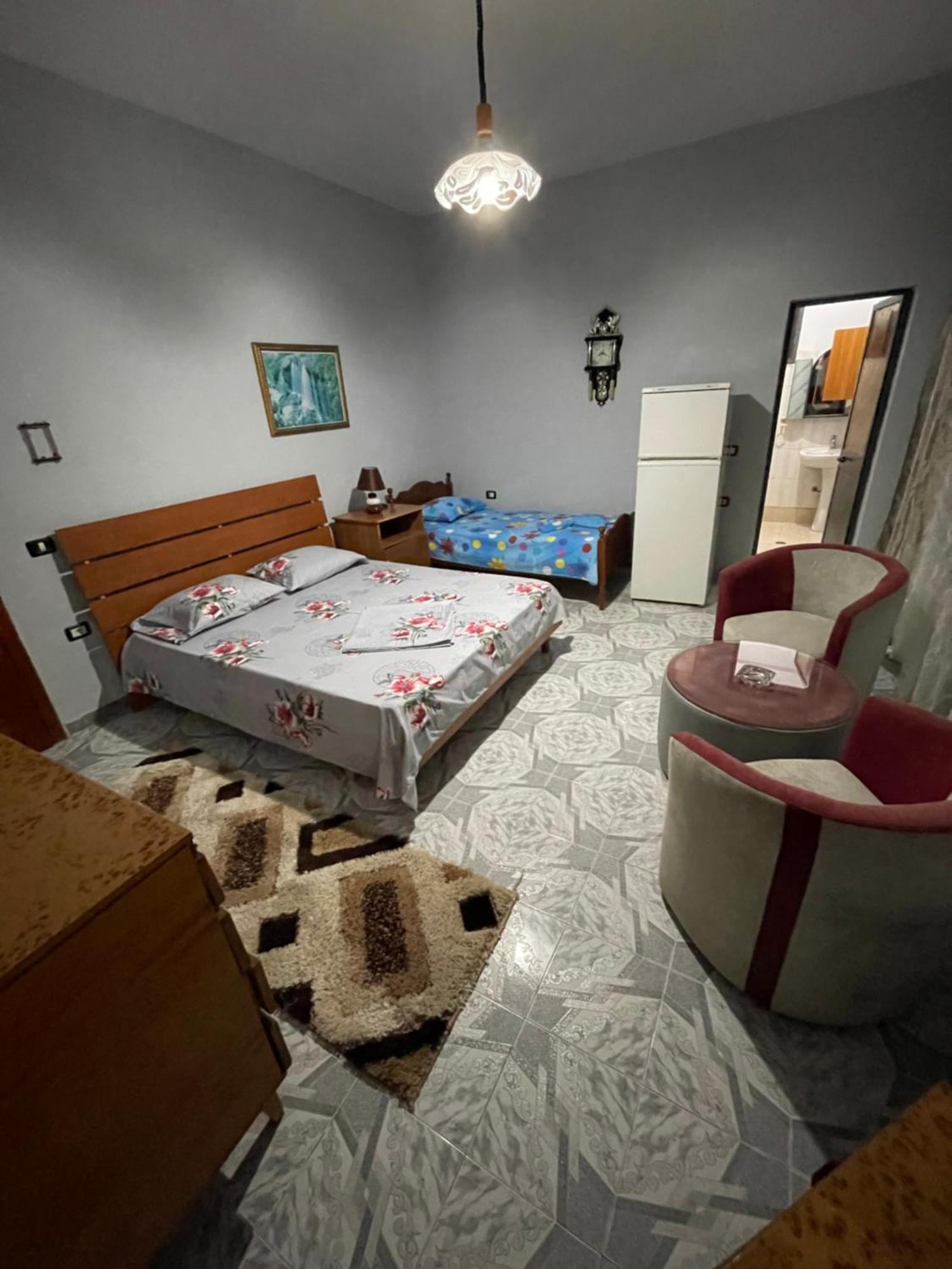 Vila Briart Apartment ดูร์เรส ภายนอก รูปภาพ