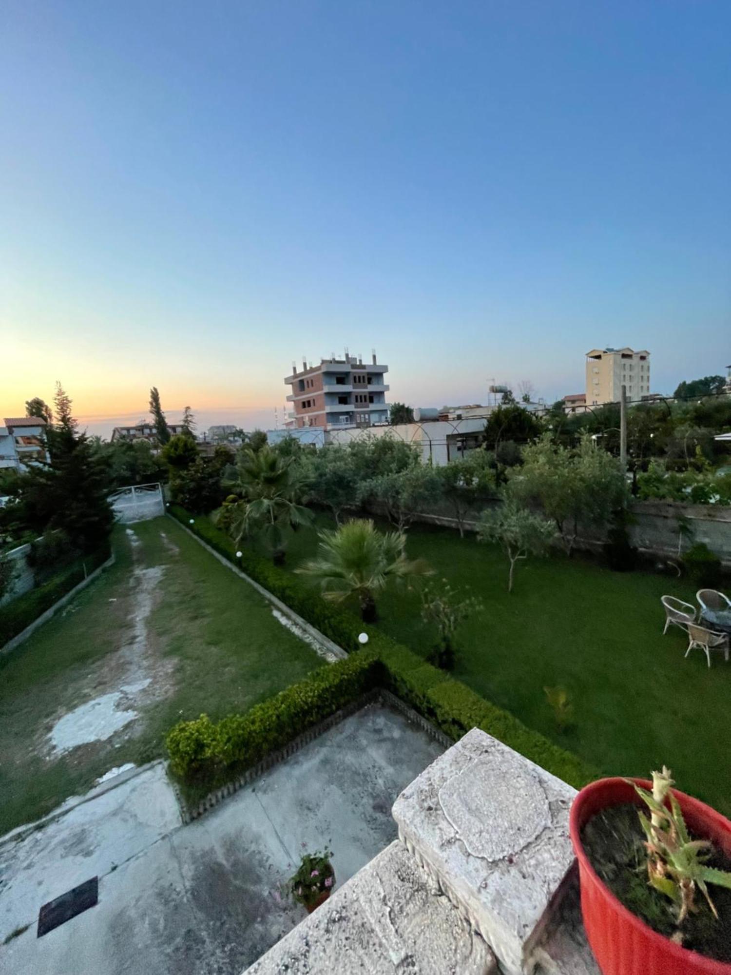 Vila Briart Apartment ดูร์เรส ภายนอก รูปภาพ