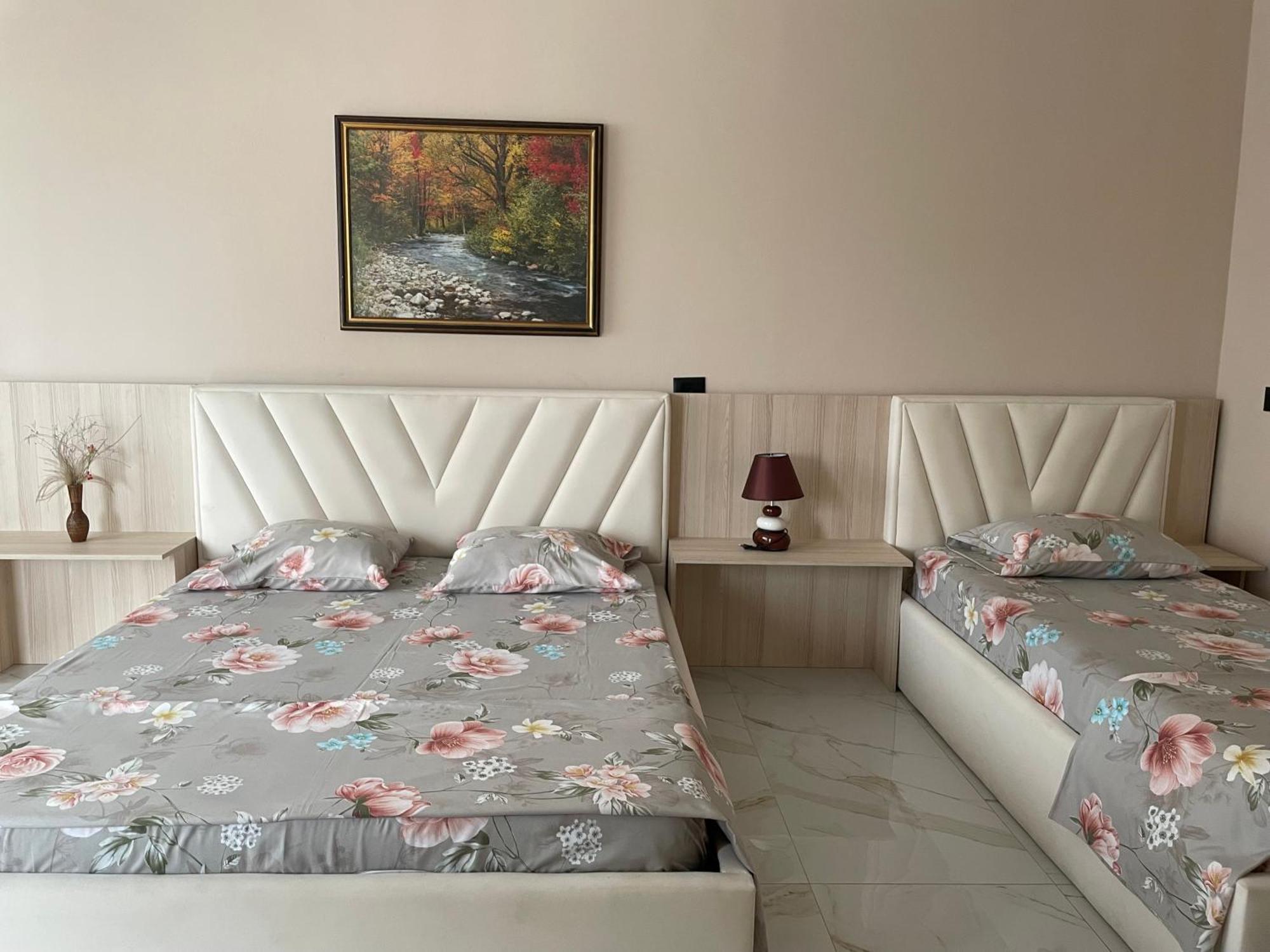 Vila Briart Apartment ดูร์เรส ภายนอก รูปภาพ